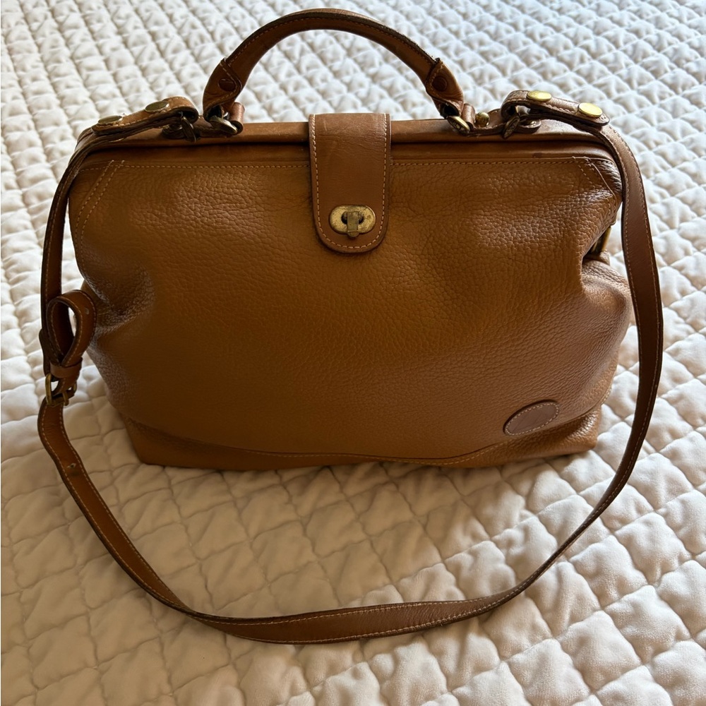 Vintage/Retro Liz Claiborne Pebbled leather 💼 bag